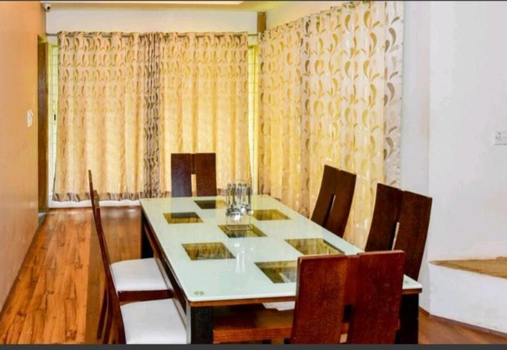 Surya Kiran Miramar Bed and Breakfast Panaji Buitenkant foto