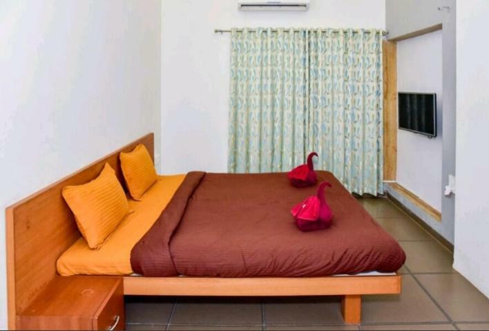 Surya Kiran Miramar Bed and Breakfast Panaji Buitenkant foto