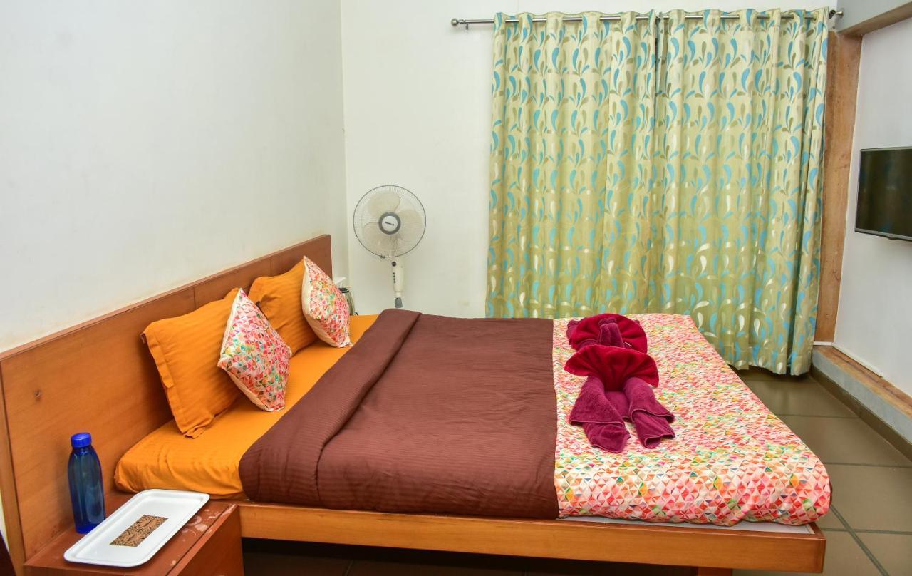 Surya Kiran Miramar Bed and Breakfast Panaji Buitenkant foto